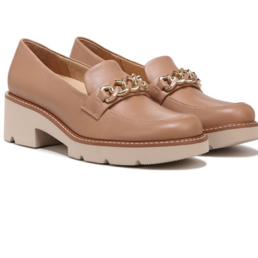 Naturalizer Women's Desi Loafer, Taupe Leather size 7